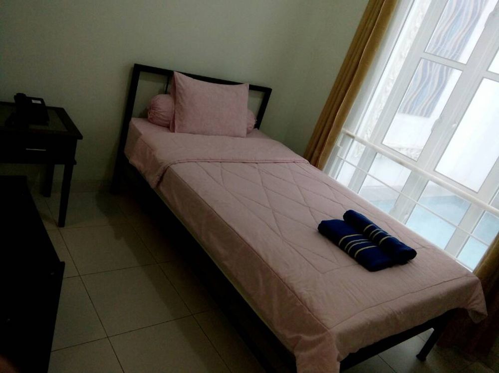 Sun Rise House Hotel Jakarta Buitenkant foto
